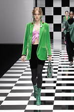 エンポリオ アルマーニ 2022年秋冬コレクション - 軽快なる色彩の律動｜写真39