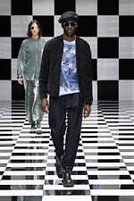 エンポリオ アルマーニ 2022年秋冬コレクション - 軽快なる色彩の律動｜写真47