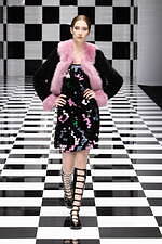 エンポリオ アルマーニ 2022年秋冬コレクション - 軽快なる色彩の律動｜写真104