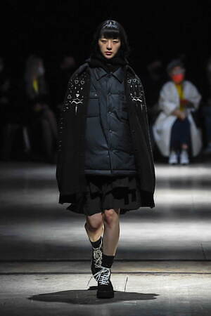 オニツカタイガー(Onitsuka Tiger) 2022-23年秋冬ウィメンズ&メンズコレクション  - 写真1