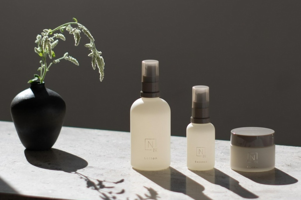 「エヌオーガニックブライト」エヌオーガニックの美白スキンケア、2022年春デビュー