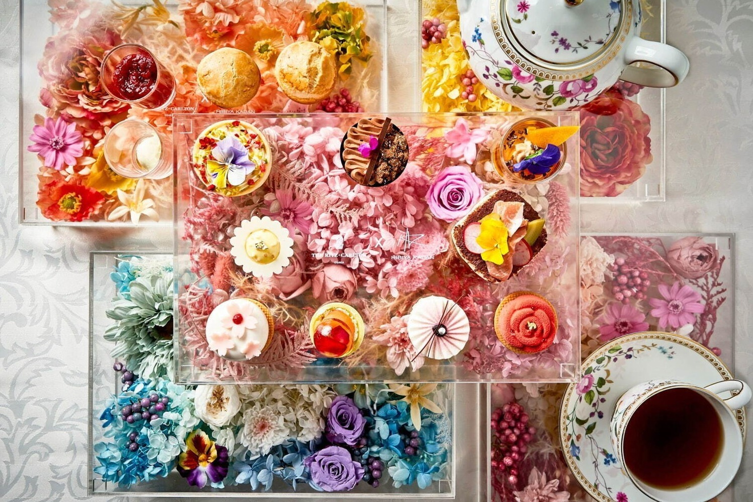 ザ・リッツ・カールトン大阪×日比谷花壇「フラワーアフタヌーンティー」桜・スミレモチーフの花スイーツ