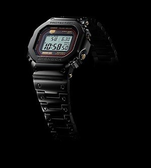 G-SHOCK腕時計「MR-G」に初代角形デザインの新作、熟練の研磨×先端素材 