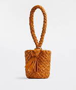 完売間近 BOTTEGA VENETA 編み込みバケットバッグ ボッテガ・ヴェネタの新作バッグ「カリメロ バケット バッグ