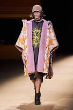 コーチ 2022年秋コレクション - ノスタルジーと現代性が交わる、空想の街を描く｜写真17