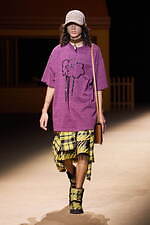 コーチ 2022年秋コレクション - ノスタルジーと現代性が交わる、空想の街を描く｜写真18