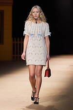 コーチ 2022年秋コレクション - ノスタルジーと現代性が交わる、空想の街を描く｜写真20