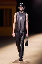 コーチ 2022年秋コレクション - ノスタルジーと現代性が交わる、空想の街を描く｜写真25