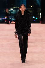 サンローラン 2022年冬ウィメンズコレクション - アール・デコ、抑制の潜勢力｜写真40