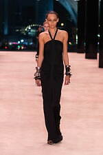 サンローラン 2022年冬ウィメンズコレクション - アール・デコ、抑制の潜勢力｜写真44