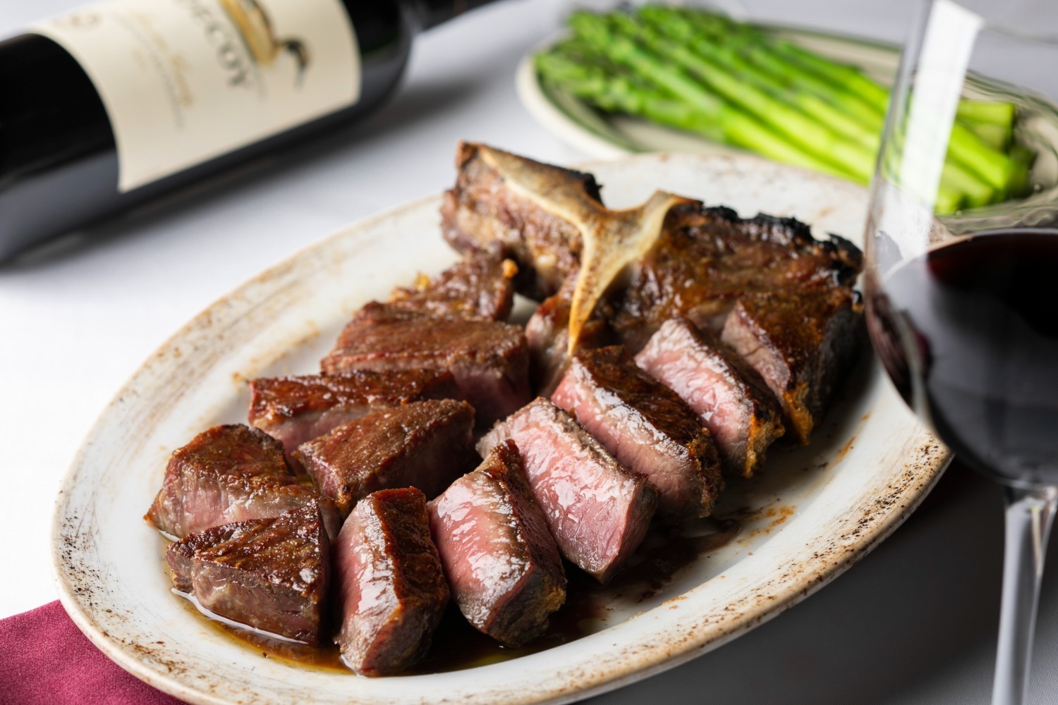 東京ガーデンテラス紀尾井町に人気店「ベンジャミン ステーキハウス」や名店イタリアンなど5店舗オープン