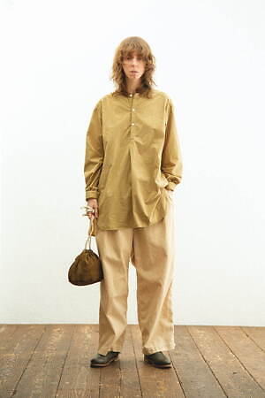 インアット(INNAT) 2022-23年秋冬ウィメンズ&メンズコレクション  - 写真21