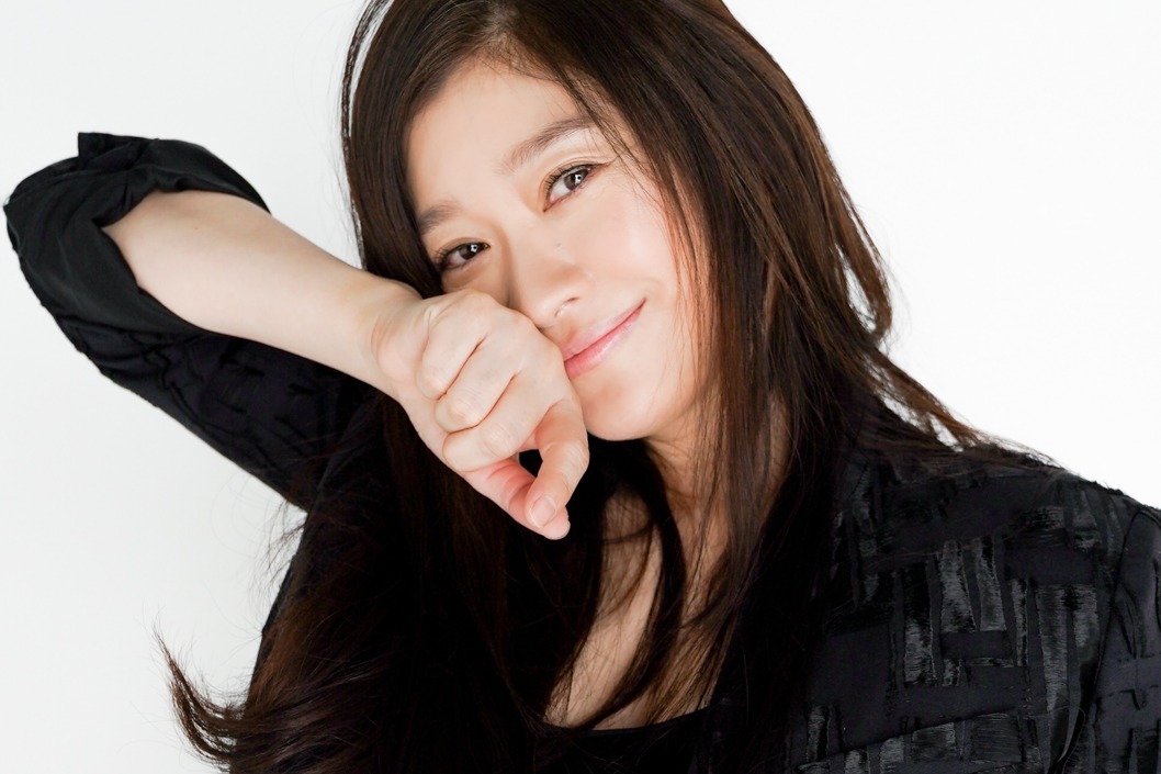 篠原涼子にインタビュー「女優だけは絶対にやりたくなかった」彼女が演じ続ける理由は？役者業の魅力を語る