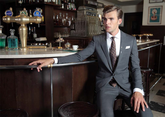 ディースクエアードのクラシックコレクション - 都会的な紳士のためのモダンなスーツ | 写真