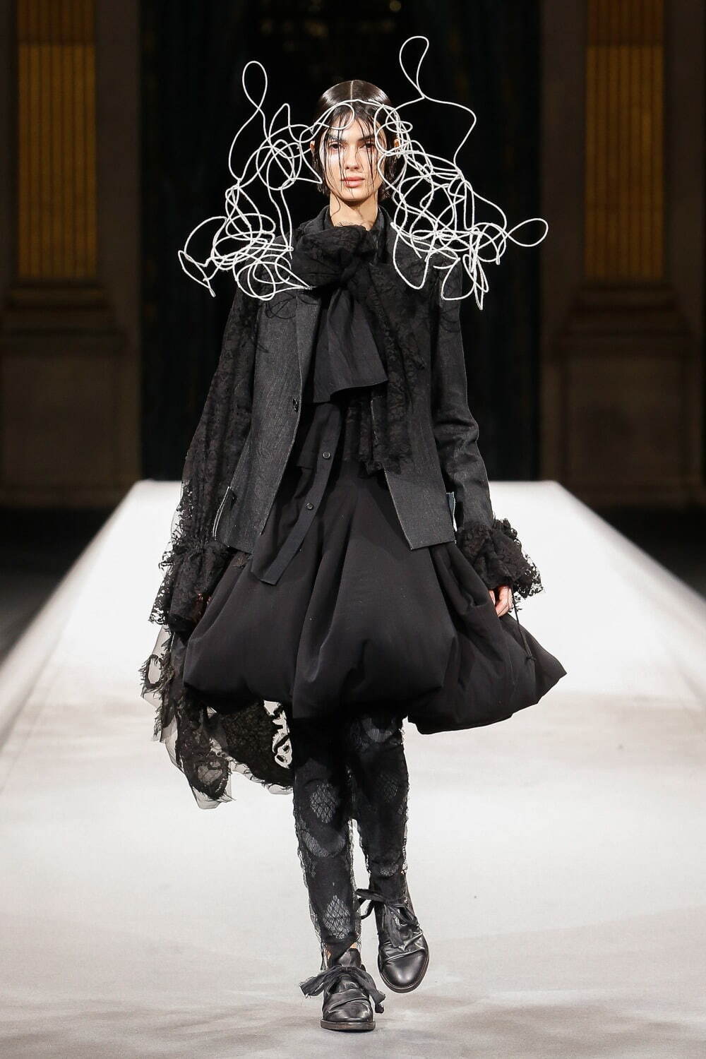 ヨウジヤマモト(Yohji Yamamoto) 2022-23年秋冬ウィメンズコレクション  - 写真38