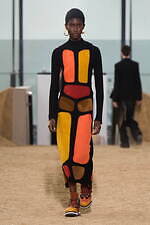 クロエ 2022-23年秋冬コレクション - 女性の力強さと気品を衣服に込めて｜写真15