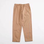 Scyeのディストリクト ユナイテッドアローズ別注チノスーツ、カジュアルな佇まいを立体的な仕立てで｜写真5