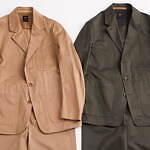 Scyeのディストリクト ユナイテッドアローズ別注チノスーツ、カジュアルな佇まいを立体的な仕立てで｜写真1