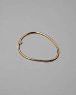 “季節によって色が変わる川”イメージのガラスアクセサリー、シリシリ新作がバーニーズ銀座店に｜写真21