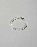 “季節によって色が変わる川”イメージのガラスアクセサリー、シリシリ新作がバーニーズ銀座店に｜写真30