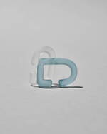 “季節によって色が変わる川”イメージのガラスアクセサリー、シリシリ新作がバーニーズ銀座店に｜写真36