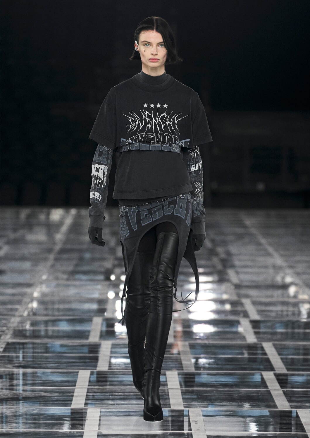 ジバンシィ(Givenchy) 2022-23年秋冬ウィメンズ&メンズコレクション ...