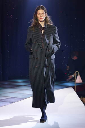 アンドレアス・クロンターラー フォー ヴィヴィアン・ウエストウッド(Andreas Kronthaler for Vivienne Westwood) 2022-23年秋冬ウィメンズ&メンズコレクション  - 写真3