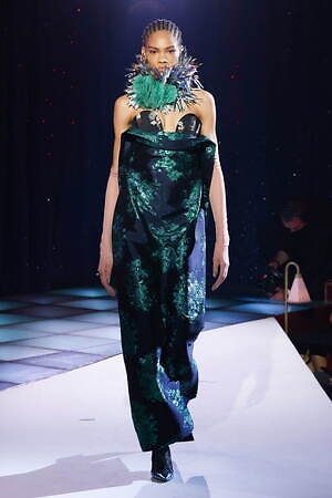 アンドレアス・クロンターラー フォー ヴィヴィアン・ウエストウッド(Andreas Kronthaler for Vivienne Westwood) 2022-23年秋冬ウィメンズ&メンズコレクション  - 写真56