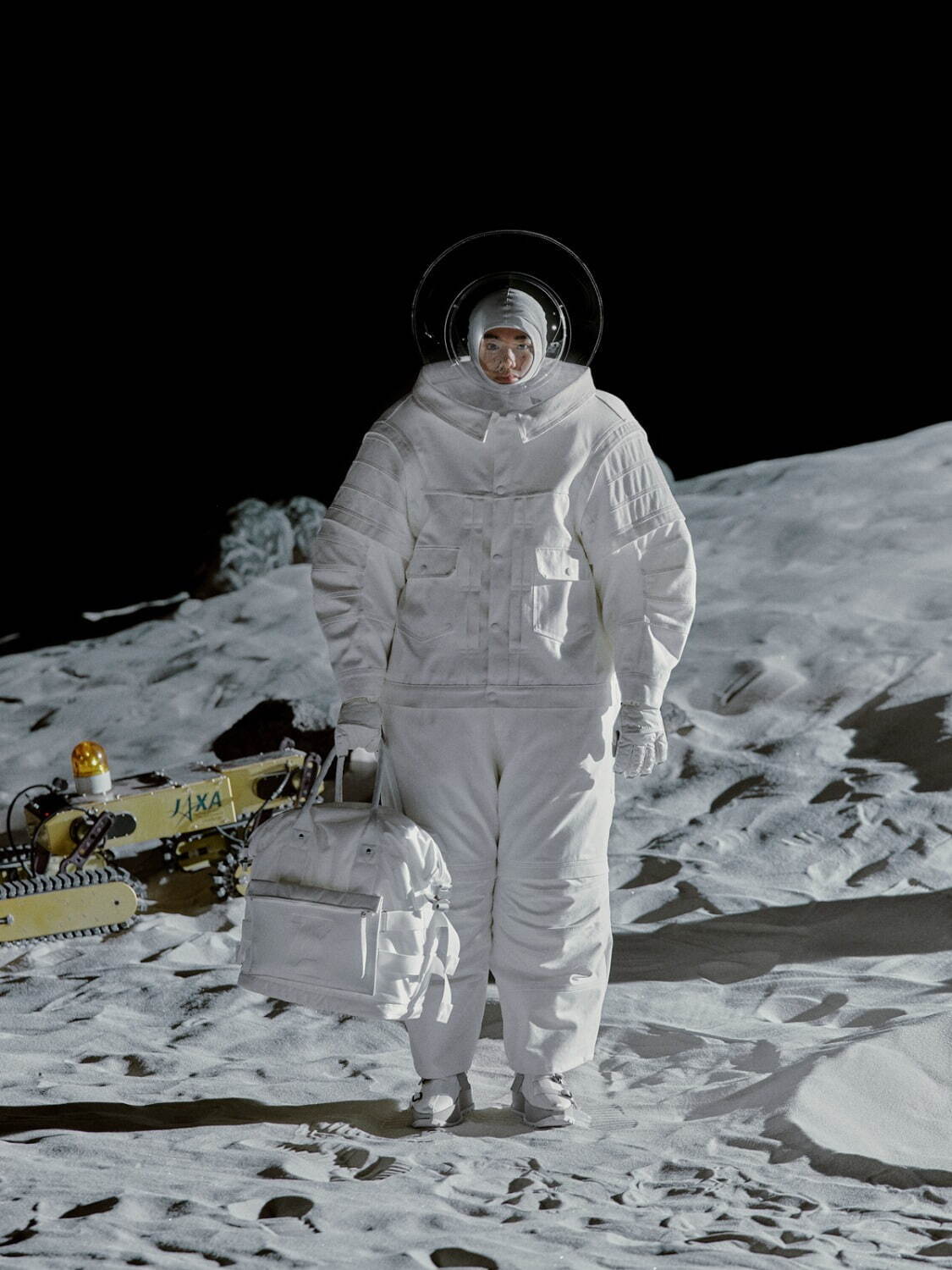 アンリアレイジ 2022‐23年秋冬コレクション - 地球と月、2つの星を繋ぐ“未来の服”｜写真5