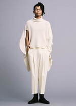 イッセイ ミヤケ 2022-23年秋冬コレクション - 種から実へ、みずみずしく鮮やかな成長を辿る｜写真11