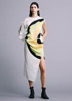 イッセイ ミヤケ 2022-23年秋冬コレクション - 種から実へ、みずみずしく鮮やかな成長を辿る｜写真17