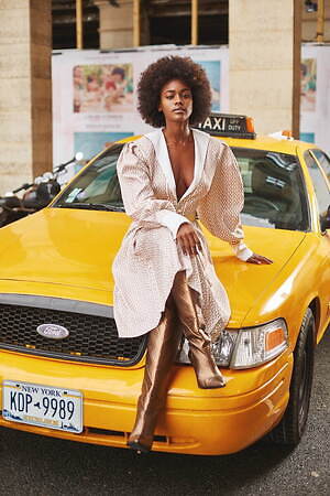 レオナール(LEONARD) 2022-23年秋冬ウィメンズコレクション  - 写真2