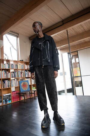 リヒト・ベシュトレーベン(Licht Bestreben) 2022-23年秋冬メンズコレクション  - 写真10