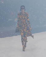 バレンシアガ 22年冬コレクション - 険しい冬から愛と平和を祈る｜写真21