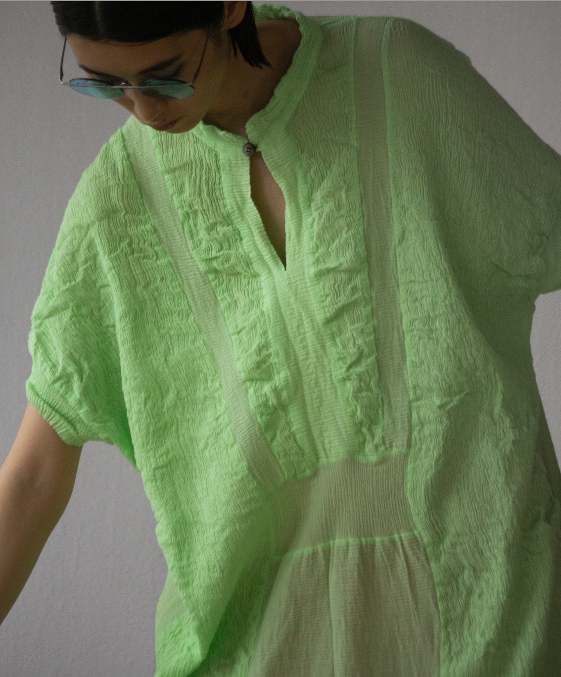 HaaT新作、インド伝統柄モチーフの"貝模様"ユニセックスシャツやリバーシブルスカート｜写真4
