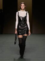 エルメス 22-23年秋冬ウィメンズコレクション - 現代的ロマンティックの理想像｜写真8