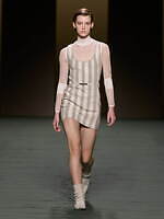 エルメス 22-23年秋冬ウィメンズコレクション - 現代的ロマンティックの理想像｜写真10