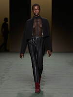 エルメス 22-23年秋冬ウィメンズコレクション - 現代的ロマンティックの理想像｜写真12