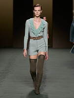 エルメス 22-23年秋冬ウィメンズコレクション - 現代的ロマンティックの理想像｜写真32