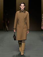 エルメス 22-23年秋冬ウィメンズコレクション - 現代的ロマンティックの理想像｜写真42