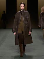 エルメス 22-23年秋冬ウィメンズコレクション - 現代的ロマンティックの理想像｜写真52