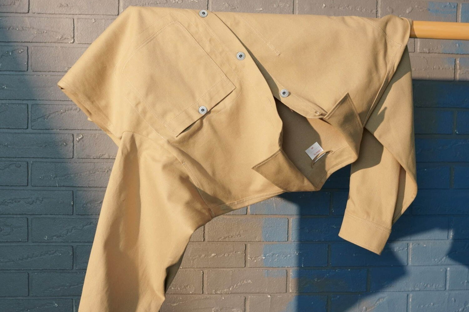 H&M"ワークウェア"着想の新作メンズウェア、インディゴデニムジャケット＆パンツ