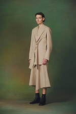 ウジョー 2022年秋冬コレクション - 凛とした余白｜写真1