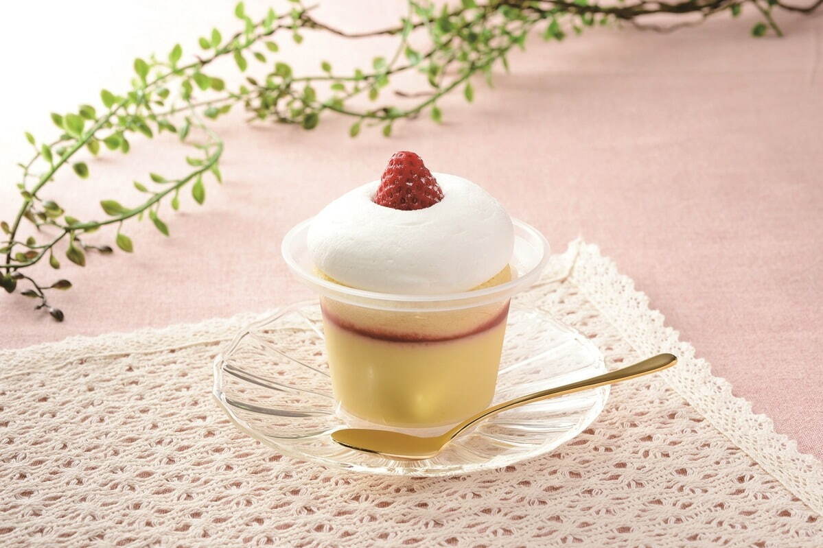 「埋もれるショートケーキプリン」350円