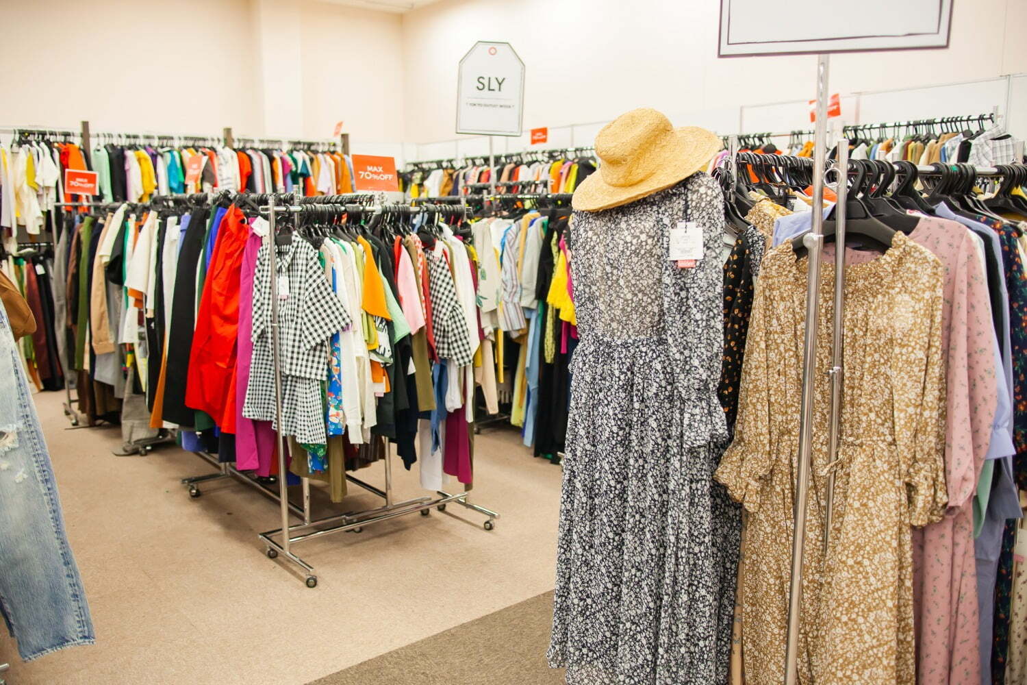 「東京アウトレットウィーク」22年春物セール第1弾、人気ブランド最大90%オフ - 東京・南青山で