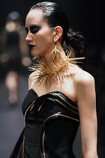 アンダーカバー 2022-23年秋冬ウィメンズコレクション - 心に燻る冷たい炎｜写真8