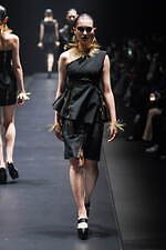 アンダーカバー 2022-23年秋冬ウィメンズコレクション - 心に燻る冷たい炎｜写真11