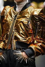 アンダーカバー 2022-23年秋冬ウィメンズコレクション - 心に燻る冷たい炎｜写真39