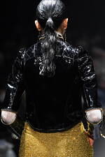 アンダーカバー 2022-23年秋冬ウィメンズコレクション - 心に燻る冷たい炎｜写真42