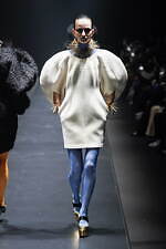 アンダーカバー 2022-23年秋冬ウィメンズコレクション - 心に燻る冷たい炎｜写真45